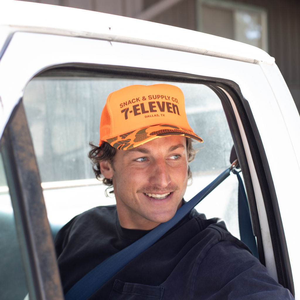 Blaze Camo Trucker – 7Collection™
